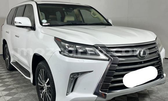 Tenga Itsva Lexus LX 570 Chena Mota in Maputo in Maputo Tenga Itsva Lexus LX 570 Chena Mota in Maputo in Maputo