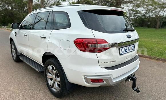 Buy Used Ford Everest White Car in Maputo in Maputo Buy Used Ford Everest White Car in Maputo in Maputo