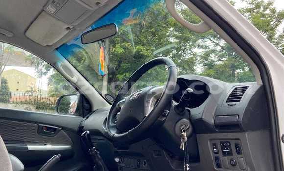 Comprar Usado Toyota Hilux Branco Carro em Maputo em Maputo Comprar Usado Toyota Hilux Branco Carro em Maputo em Maputo
