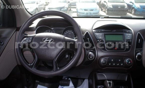 Tenga Imported Hyundai Tucson Beige Mota in Import - Dubai in Cabo Delgado Tenga Imported Hyundai Tucson Beige Mota in Import - Dubai in Cabo Delgado