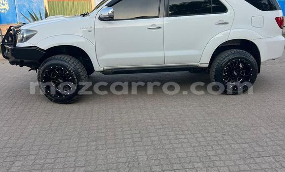 Comprar Usado Toyota Fortuner Branco Carro em Maputo em Maputo Comprar Usado Toyota Fortuner Branco Carro em Maputo em Maputo