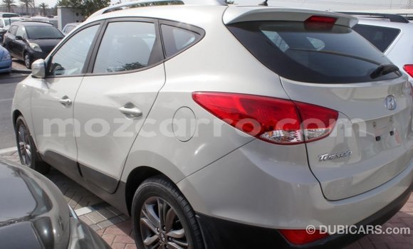 Tenga Imported Hyundai Tucson Beige Mota in Import - Dubai in Cabo Delgado Tenga Imported Hyundai Tucson Beige Mota in Import - Dubai in Cabo Delgado