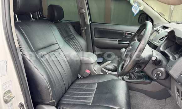 Tenga Tsaru Toyota Hilux Chena Mota in Maputo in Maputo Tenga Tsaru Toyota Hilux Chena Mota in Maputo in Maputo