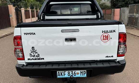 Tenga Tsaru Toyota Hilux Chena Mota in Maputo in Maputo Tenga Tsaru Toyota Hilux Chena Mota in Maputo in Maputo