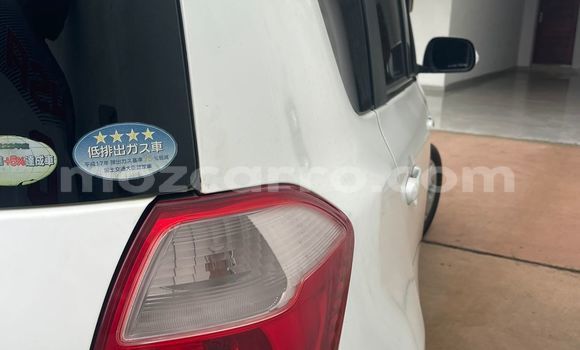 Comprar Usado Toyota Ractis Branco Carro em Maputo em Maputo Comprar Usado Toyota Ractis Branco Carro em Maputo em Maputo