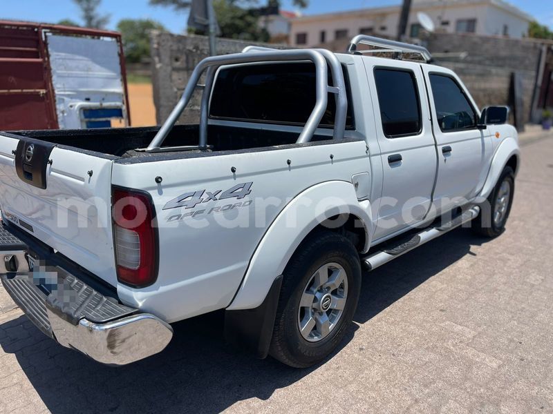 Big with watermark nissan hardbody maputo maputo 32900