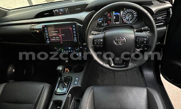 Nunua Mpya Toyota Hiluxe Revo Nyeusi Gari ndani ya Maputo nchini Maputo Nunua Mpya Toyota Hiluxe Revo Nyeusi Gari ndani ya Maputo nchini Maputo