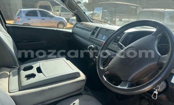 Comprar Usado Toyota Hiace Branco Carro em Maputo em Maputo Comprar Usado Toyota Hiace Branco Carro em Maputo em Maputo