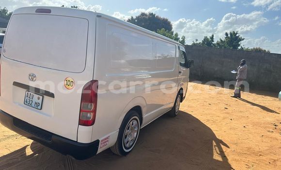 Comprar Usado Toyota Hiace Branco Carro em Maputo em Maputo Comprar Usado Toyota Hiace Branco Carro em Maputo em Maputo