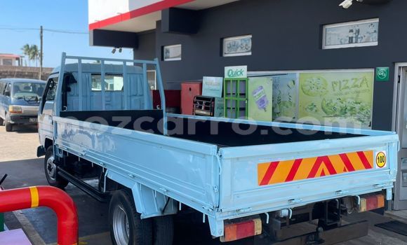 Comprar Usado Toyota Dyna Azul Carro em Maputo em Maputo Comprar Usado Toyota Dyna Azul Carro em Maputo em Maputo