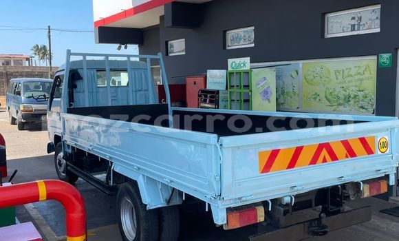 Comprar Usado Toyota Dyna Azul Carro em Maputo em Maputo Comprar Usado Toyota Dyna Azul Carro em Maputo em Maputo