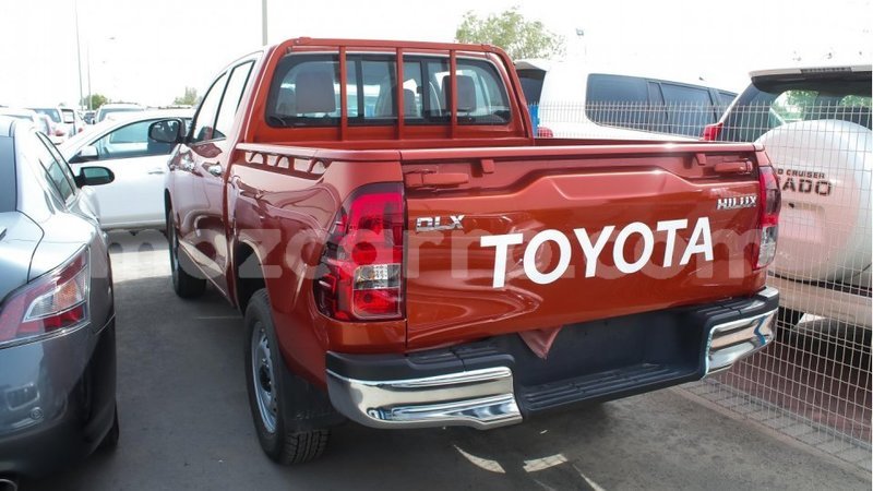 Big with watermark toyota hilux cabo delgado import dubai 5622