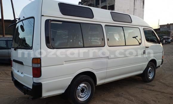 Comprar Novo Toyota Hiace Branco Carro em Maputo em Maputo Comprar Novo Toyota Hiace Branco Carro em Maputo em Maputo