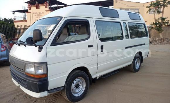 Comprar Novo Toyota Hiace Branco Carro em Maputo em Maputo Comprar Novo Toyota Hiace Branco Carro em Maputo em Maputo