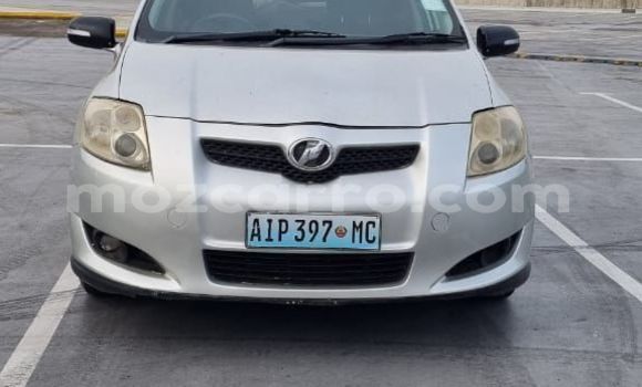 Comprar Usado Toyota Auris Prata Carro em Maputo em Maputo