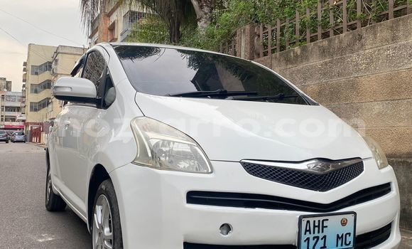Nunua Ilio tumika Toyota Ractis Nyeupe Gari ndani ya Maputo nchini Maputo