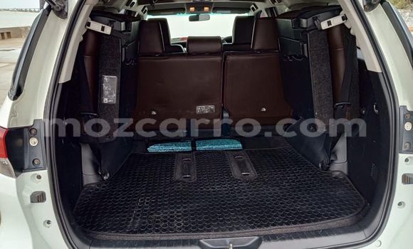 Comprar Usado Toyota Fortuner Branco Carro em Maputo em Maputo Comprar Usado Toyota Fortuner Branco Carro em Maputo em Maputo