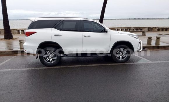 Comprar Usado Toyota Fortuner Branco Carro em Maputo em Maputo Comprar Usado Toyota Fortuner Branco Carro em Maputo em Maputo