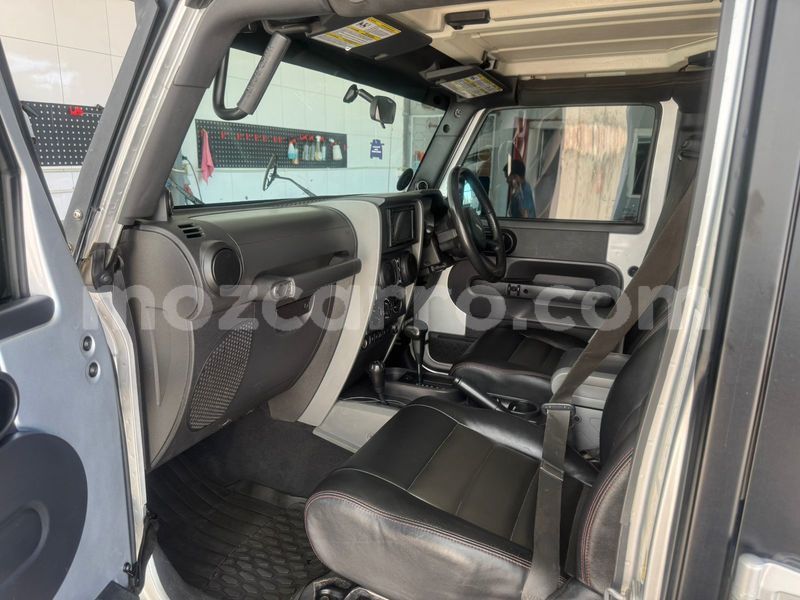 Big with watermark jeep wrangler maputo maputo 32923