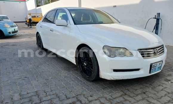 Buy Used Toyota Mark X White Car in Maputo in Maputo