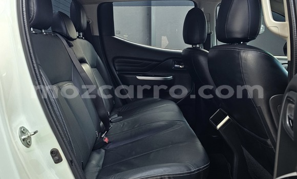 Comprar Novo Mitsubishi Triton Branco Carro em Maputo em Maputo Comprar Novo Mitsubishi Triton Branco Carro em Maputo em Maputo