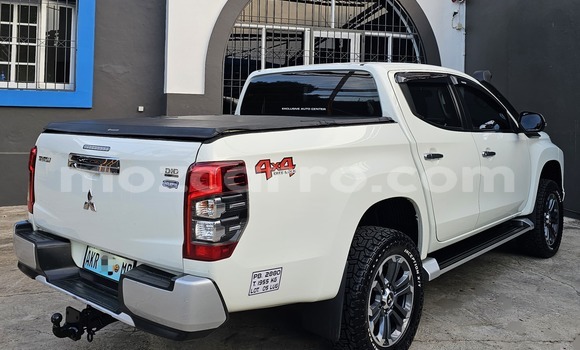 Comprar Novo Mitsubishi Triton Branco Carro em Maputo em Maputo Comprar Novo Mitsubishi Triton Branco Carro em Maputo em Maputo