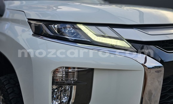 Comprar Novo Mitsubishi Triton Branco Carro em Maputo em Maputo Comprar Novo Mitsubishi Triton Branco Carro em Maputo em Maputo