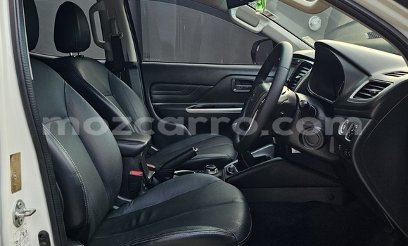 Buy Used Mitsubishi Triton White Car in Maputo in Maputo Buy Used Mitsubishi Triton White Car in Maputo in Maputo