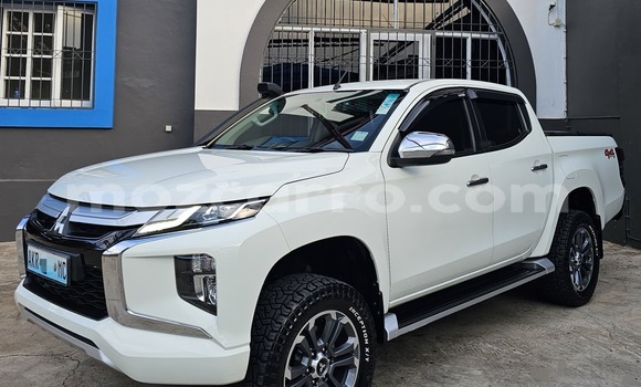 Buy Used Mitsubishi Triton White Car in Maputo in Maputo Buy Used Mitsubishi Triton White Car in Maputo in Maputo