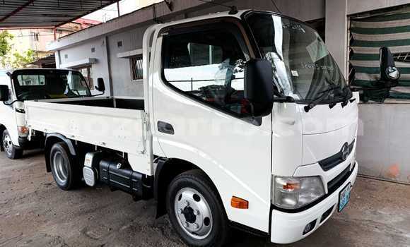 Nunua Mpya Toyota Dyna Nyeupe Gari ndani ya Maputo nchini Maputo Nunua Mpya Toyota Dyna Nyeupe Gari ndani ya Maputo nchini Maputo