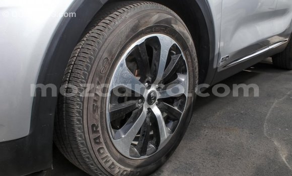 Comprar Importar Kia Sorento De outros Carro em Import - Dubai em Cabo Delgado Comprar Importar Kia Sorento De outros Carro em Import - Dubai em Cabo Delgado