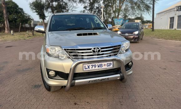 Nunua Ilio tumika Toyota Fortuner Nyingine Gari ndani ya Maputo nchini Maputo Nunua Ilio tumika Toyota Fortuner Nyingine Gari ndani ya Maputo nchini Maputo
