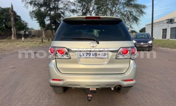 Nunua Ilio tumika Toyota Fortuner Nyingine Gari ndani ya Maputo nchini Maputo Nunua Ilio tumika Toyota Fortuner Nyingine Gari ndani ya Maputo nchini Maputo