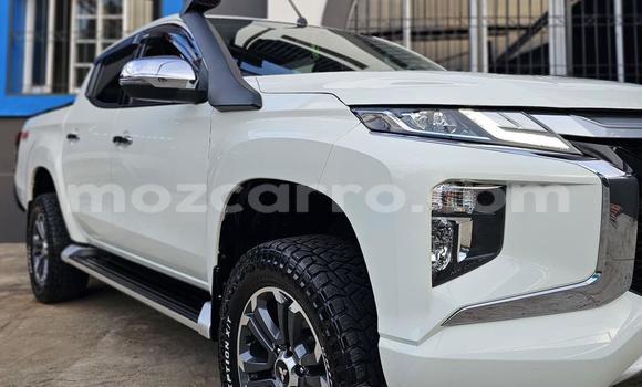 Comprar Novo Mitsubishi Triton Branco Carro em Maputo em Maputo Comprar Novo Mitsubishi Triton Branco Carro em Maputo em Maputo