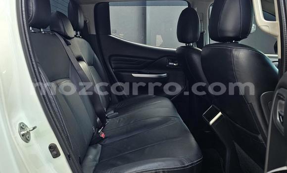 Comprar Novo Mitsubishi Triton Branco Carro em Maputo em Maputo Comprar Novo Mitsubishi Triton Branco Carro em Maputo em Maputo