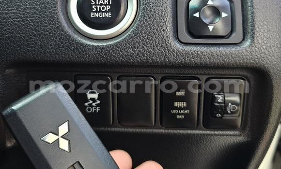 Comprar Novo Mitsubishi Triton Branco Carro em Maputo em Maputo Comprar Novo Mitsubishi Triton Branco Carro em Maputo em Maputo