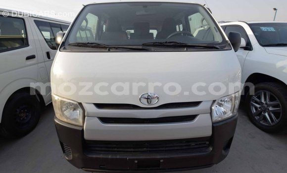 Comprar Importar Toyota Hiace Branco Carro em Import - Dubai em Cabo Delgado Comprar Importar Toyota Hiace Branco Carro em Import - Dubai em Cabo Delgado
