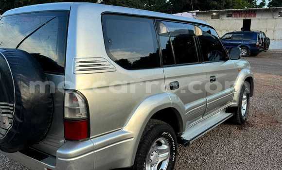 Tenga Tsaru Toyota Land Cruiser Prado Zvimwe Mota in Maputo in Maputo Tenga Tsaru Toyota Land Cruiser Prado Zvimwe Mota in Maputo in Maputo