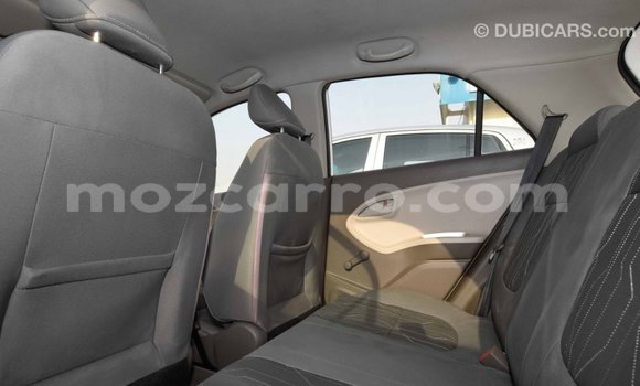 Comprar Importar Kia Picanto Branco Carro em Import - Dubai em Cabo Delgado Comprar Importar Kia Picanto Branco Carro em Import - Dubai em Cabo Delgado