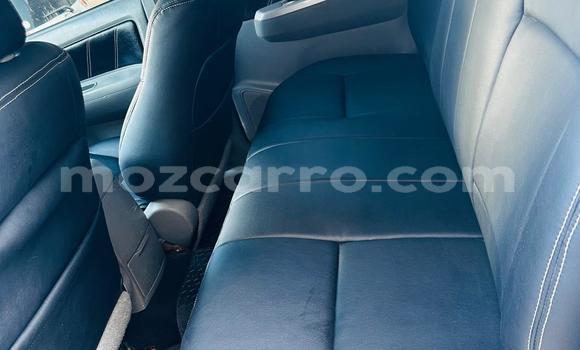 Nunua Ilio tumika Toyota Hilux Nyeupe Gari ndani ya Maputo nchini Maputo Nunua Ilio tumika Toyota Hilux Nyeupe Gari ndani ya Maputo nchini Maputo