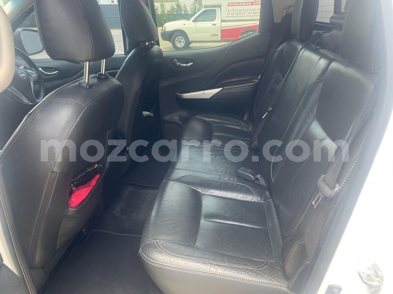 Big with watermark nissan navara maputo maputo 33012