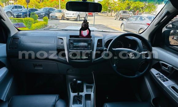 Buy Used Toyota Hilux White Car in Maputo in Maputo Buy Used Toyota Hilux White Car in Maputo in Maputo