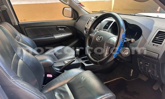Comprar Usado Toyota Fortuner Branco Carro em Maputo em Maputo Comprar Usado Toyota Fortuner Branco Carro em Maputo em Maputo