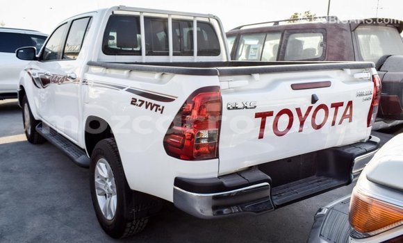 Comprar Importar Toyota Hilux Branco Carro em Import - Dubai em Cabo Delgado Comprar Importar Toyota Hilux Branco Carro em Import - Dubai em Cabo Delgado