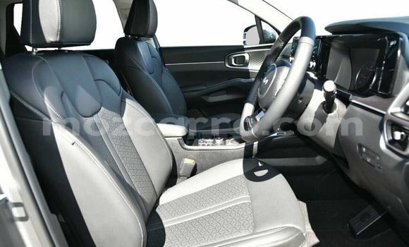 Nunua Ilio tumika Kia Sorento Fedha Gari ndani ya Maputo nchini Maputo Nunua Ilio tumika Kia Sorento Fedha Gari ndani ya Maputo nchini Maputo
