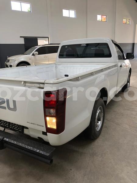 Big with watermark isuzu kb maputo maputo 33026