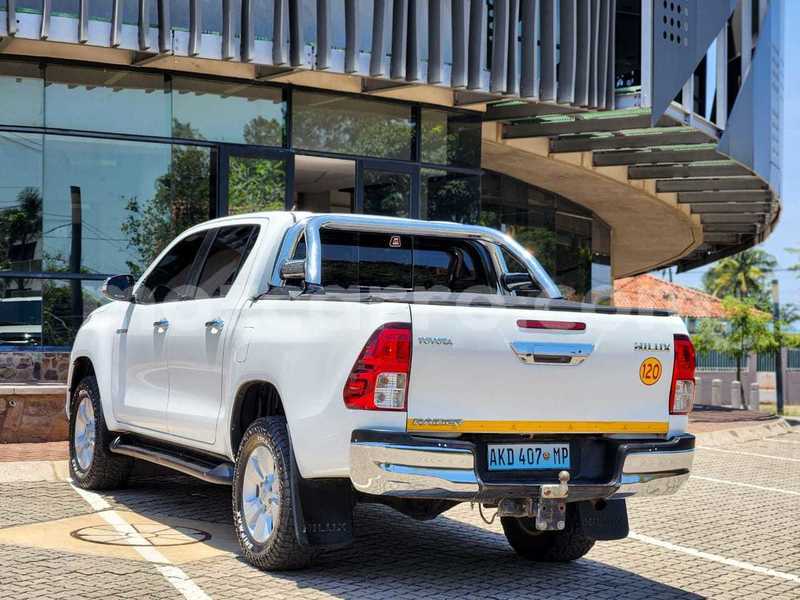 Big with watermark toyota hiluxe revo maputo maputo 33028