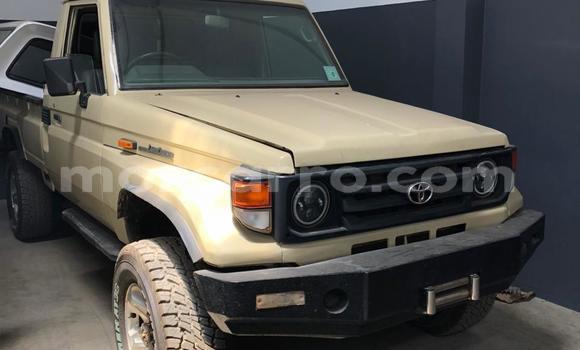 Tenga Tsaru Toyota Land Cruiser Beige Mota in Maputo in Maputo Tenga Tsaru Toyota Land Cruiser Beige Mota in Maputo in Maputo