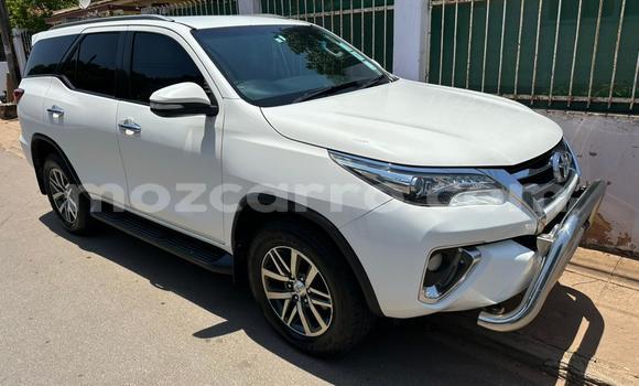 Comprar Usado Toyota Fortuner Branco Carro em Maputo em Maputo Comprar Usado Toyota Fortuner Branco Carro em Maputo em Maputo