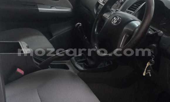 Comprar Usado Toyota Hilux Branco Carro em Maputo em Maputo Comprar Usado Toyota Hilux Branco Carro em Maputo em Maputo
